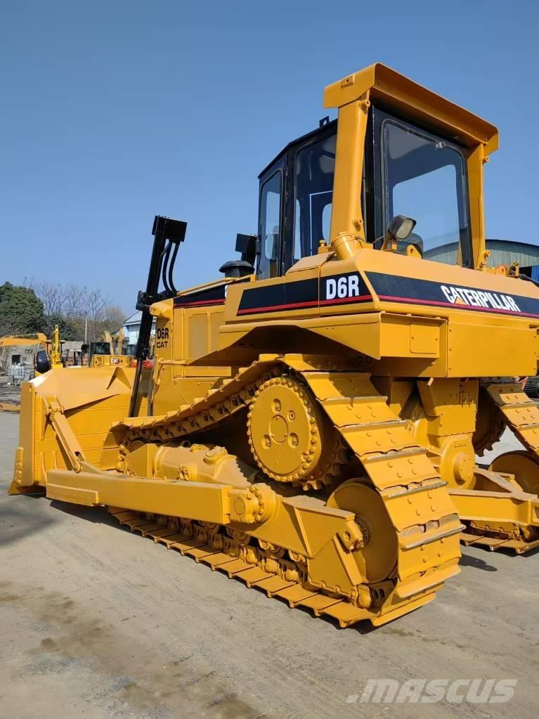 CAT D 6 R Niveladoras