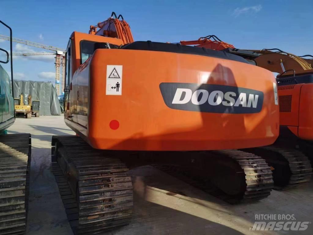 Doosan DH 220 Excavadoras sobre orugas