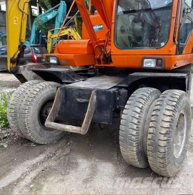 Doosan DH150W-7 Excavadoras de ruedas