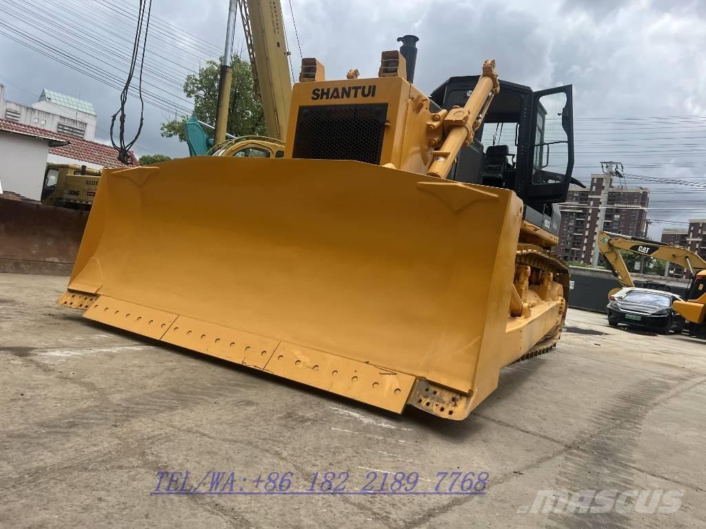 Shantui SD 32 Buldozer sobre oruga