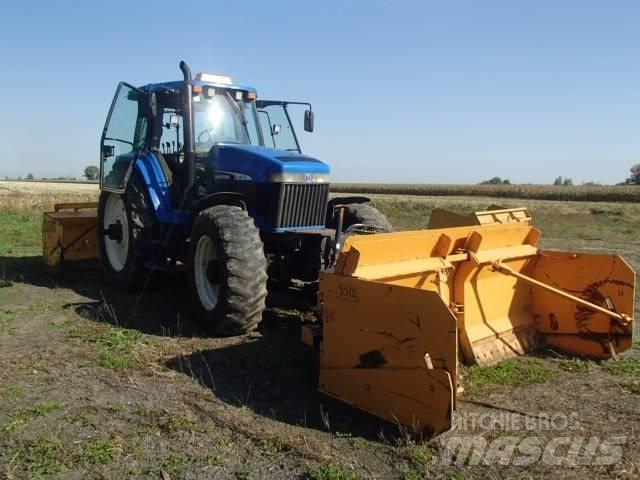 New Holland 8670 Tractores