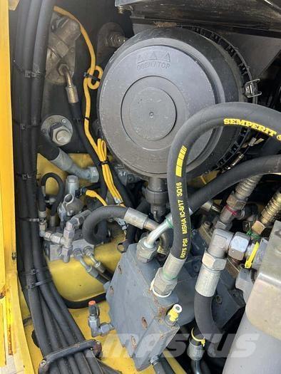 Bomag BW 161 AD-4 Rodillos de doble tambor