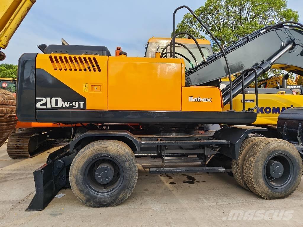 Hyundai R210W-9 Excavadoras de ruedas