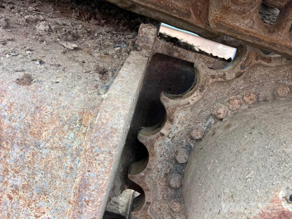 Hyundai HX 220 L Excavadoras sobre orugas