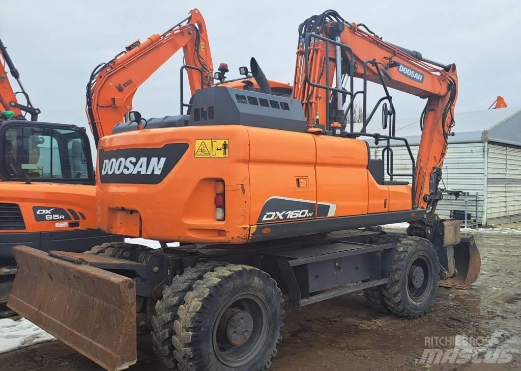 Doosan DX160W-5 Excavadoras de ruedas