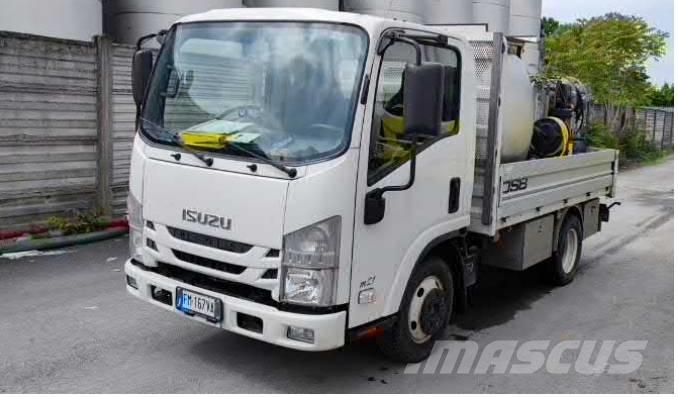 Isuzu N 1R 87A Camiones con caja de remolque