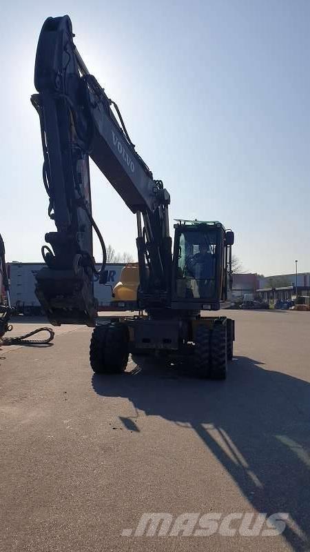 Volvo EW 210 C Excavadoras de ruedas