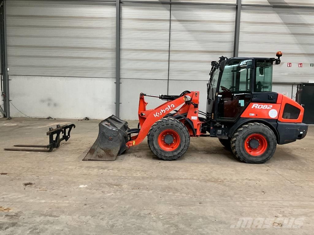 Kubota R 082 Cargadoras sobre ruedas