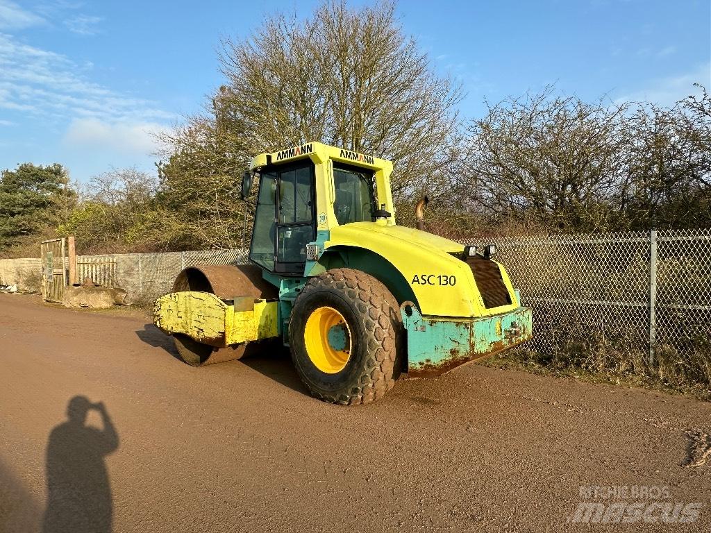 Ammann ASC 130 Rodillos de un solo tambor