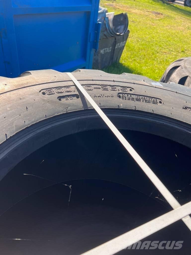 Tianli 800/40-26,5 Llantas