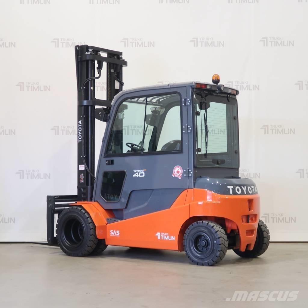 Toyota 8FBMT40 Carretillas de horquilla eléctrica