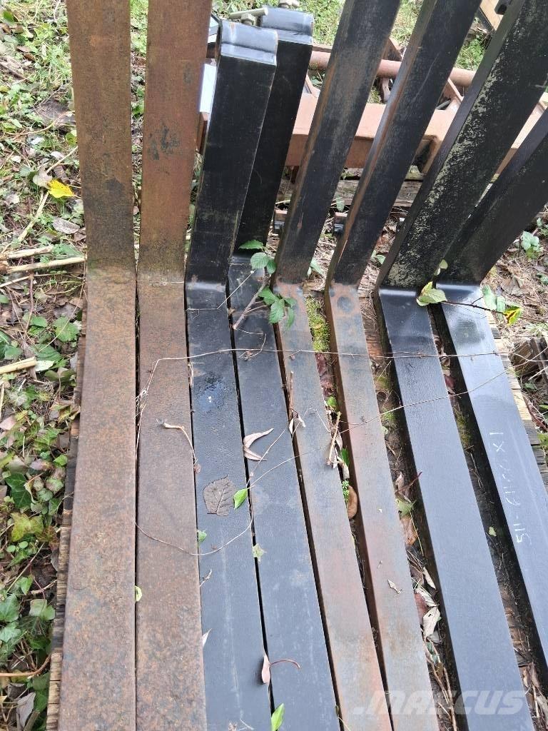 JCB Q FIT FORKS Otros accesorios para carga y excavación