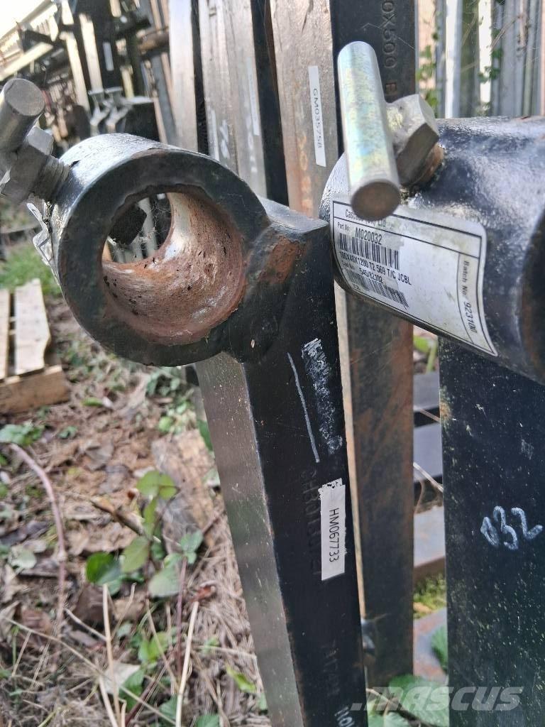 JCB Q FIT FORKS Otros accesorios para carga y excavación