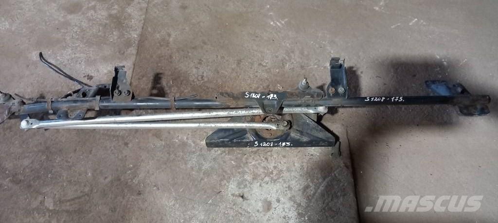 Scania 94 D.   1386567 Cabinas