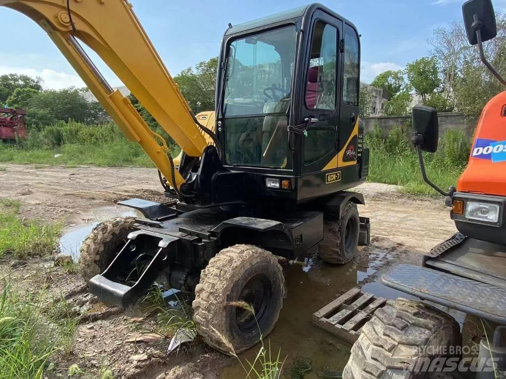 Hyundai 60W-7 Excavadoras de ruedas