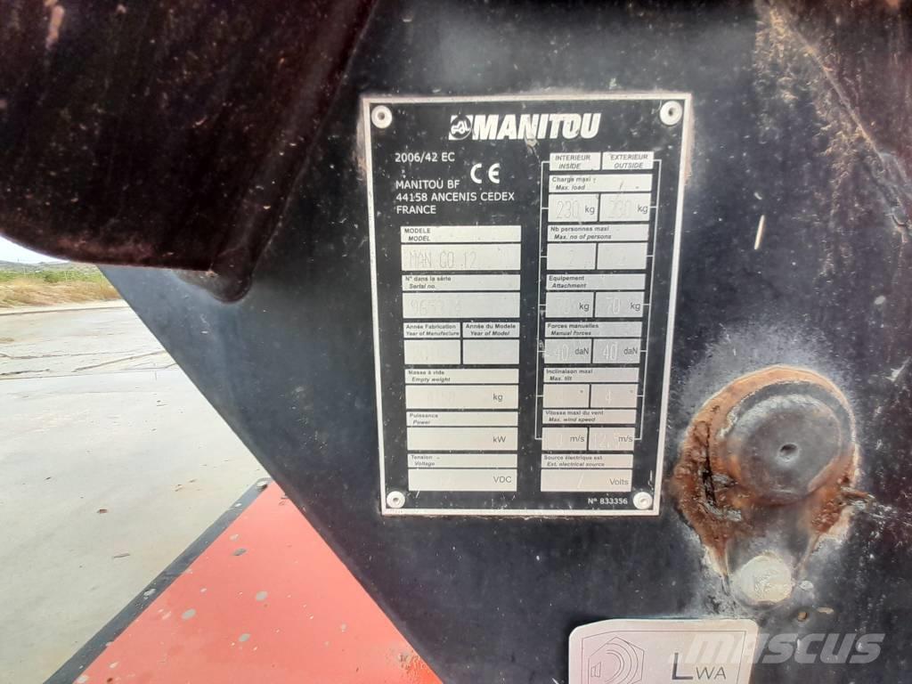 Manitou ManGo 12 Plataformas con brazo de elevación manual
