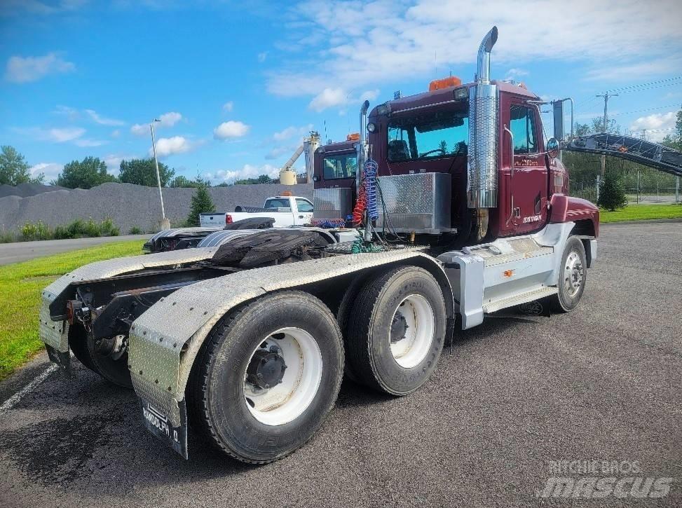 Mack CH 613 Camiones tractor