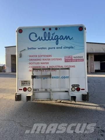 Hino 338 Camiones de reparto de bebidas