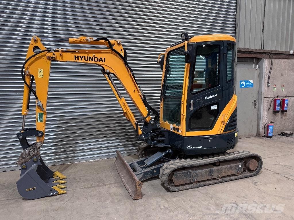 Hyundai R25Z-9 AK Miniexcavadoras
