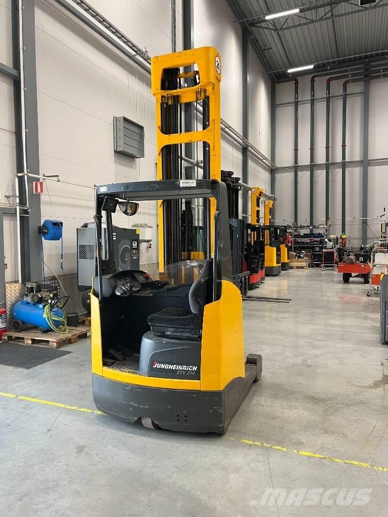 Jungheinrich ETV 214 Montacargas de alcance de gran altura