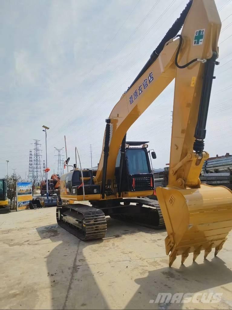 CAT 320 D 2 Excavadoras 7t - 12t