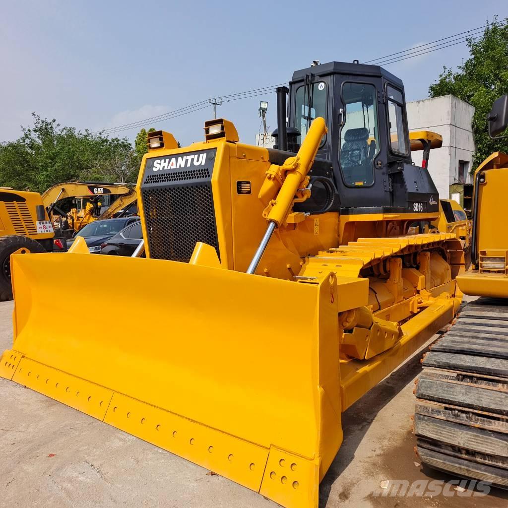 Shantui SD 16 Buldozer sobre oruga