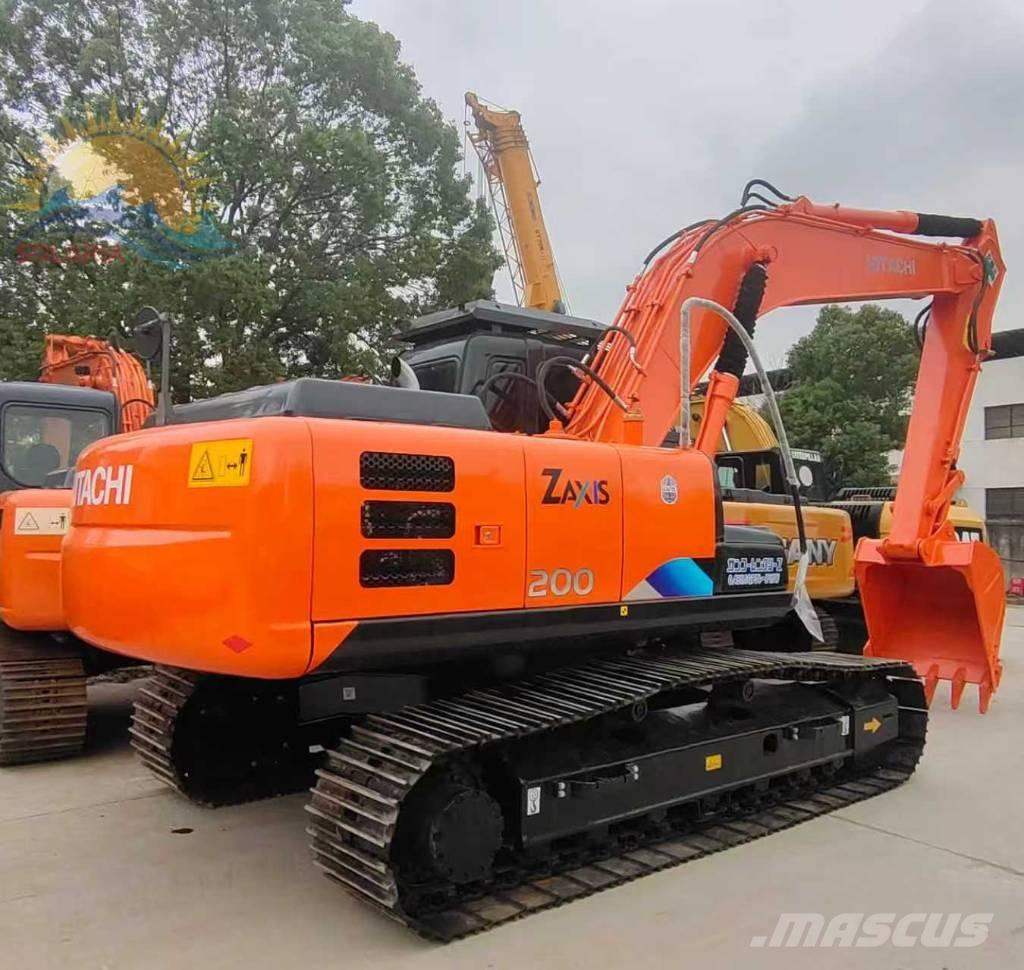 Hitachi ZX 200 Excavadoras sobre orugas