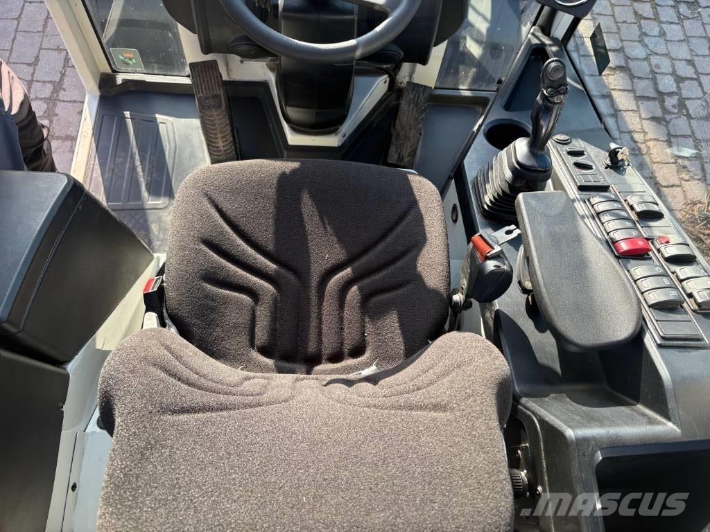 Liebherr L 506 Cargadoras sobre ruedas