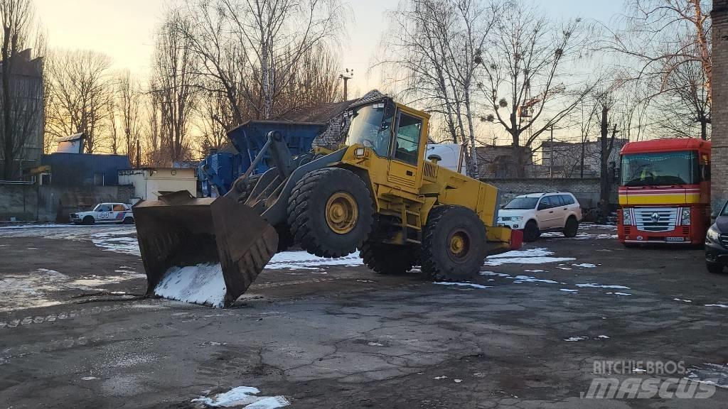 Volvo L 120 Cargadoras sobre ruedas