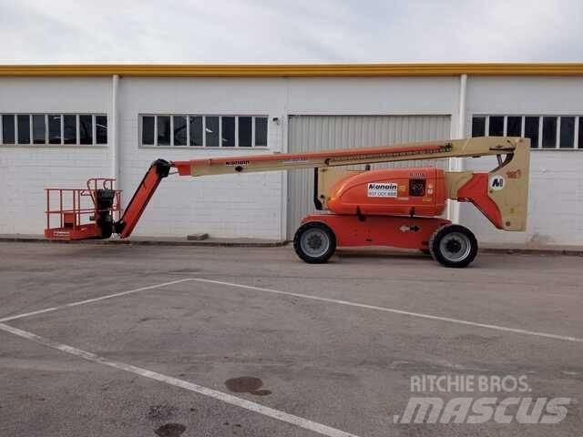 JLG 800 AJ Plataformas con brazo de elevación manual