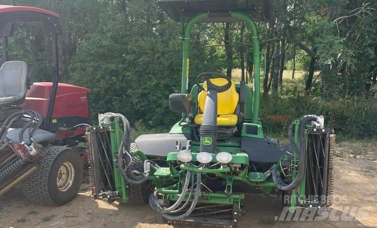 John Deere 7700A Máquinas de calles