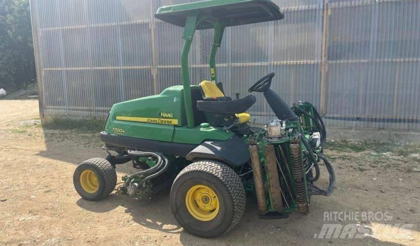 John Deere 7700A Máquinas de calles