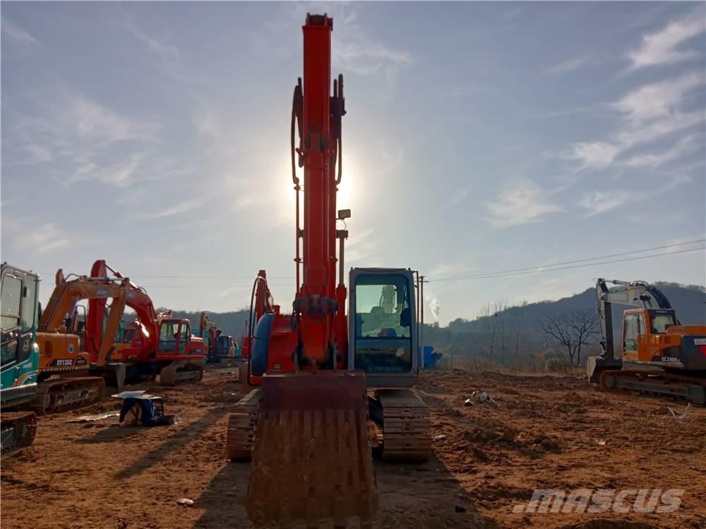 Hitachi ZX135US Excavadoras sobre orugas