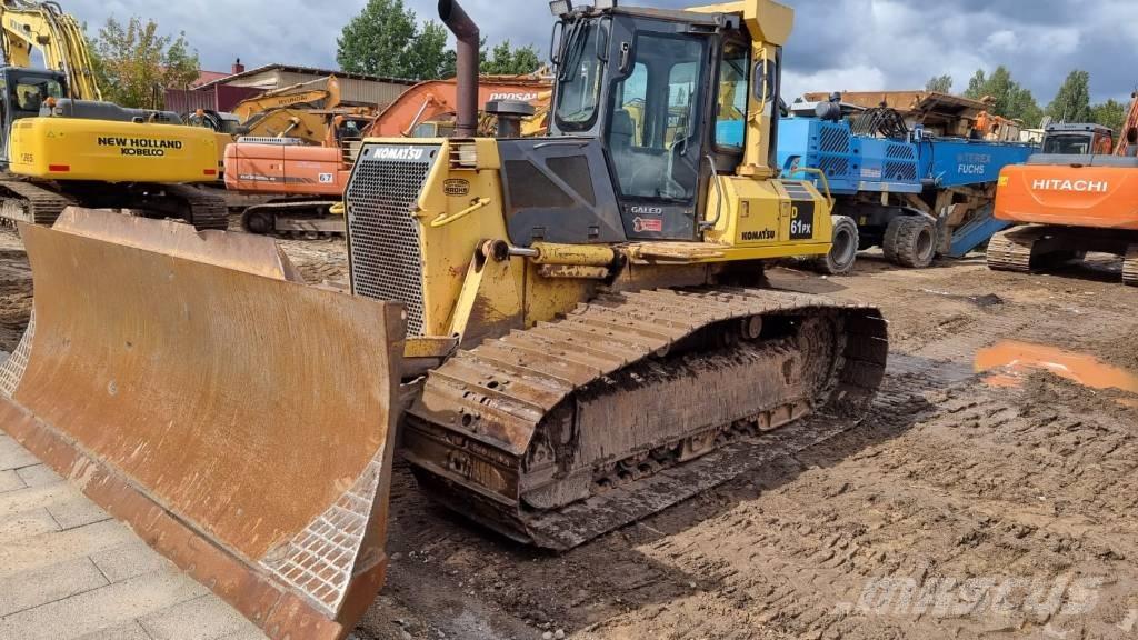 Komatsu D 61 PX-15 Buldozer sobre oruga