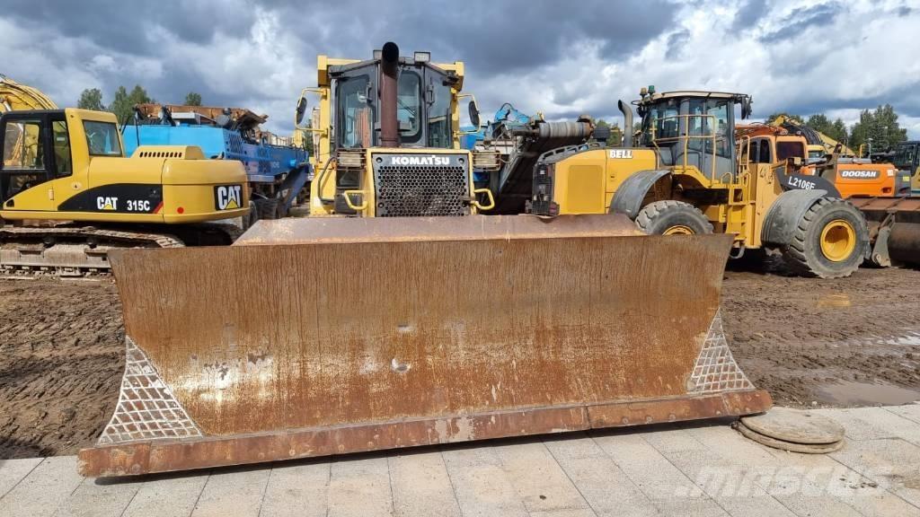 Komatsu D 61 PX-15 Buldozer sobre oruga