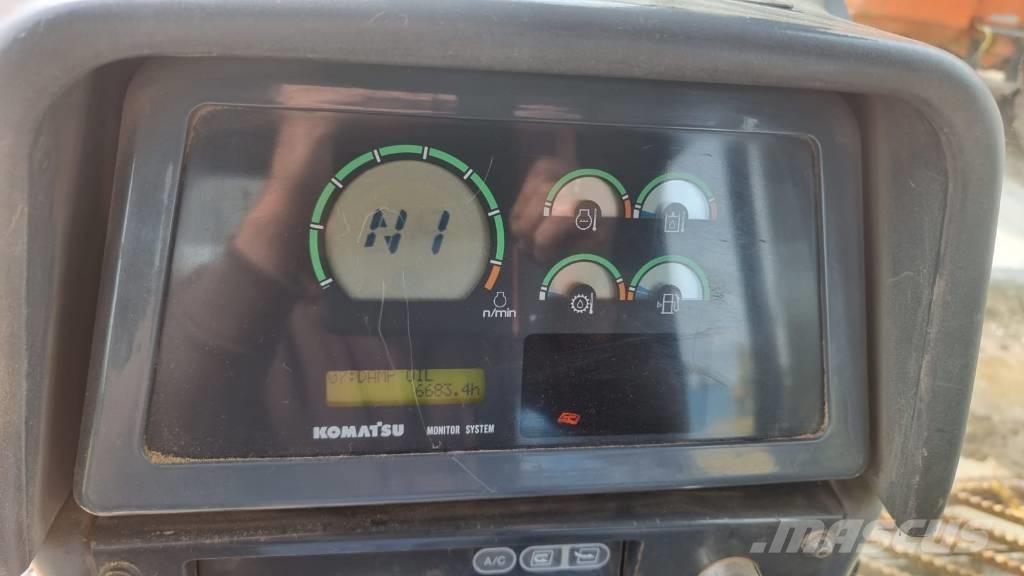 Komatsu D 61 PX-15 Buldozer sobre oruga