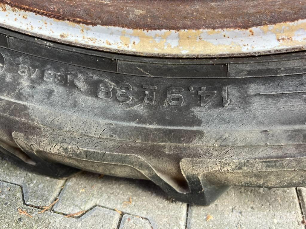 International 744 Tractores