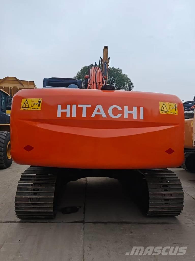 Hitachi ZX 210 Excavadoras sobre orugas