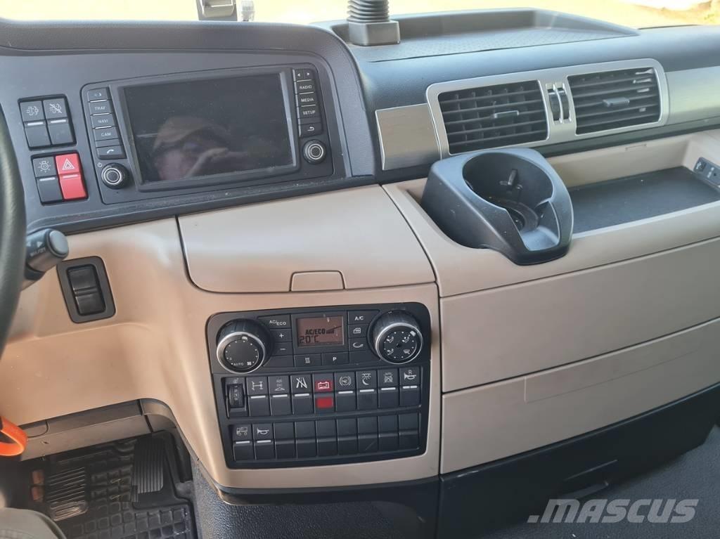 MAN TGS 18.360 / 6.1m Camiones de caja de lona