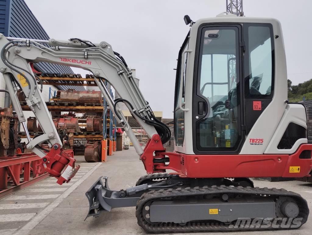 Takeuchi TB 225 Miniexcavadoras