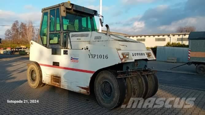 Lutong LTP 1016 Rodillos sobre neumáticos