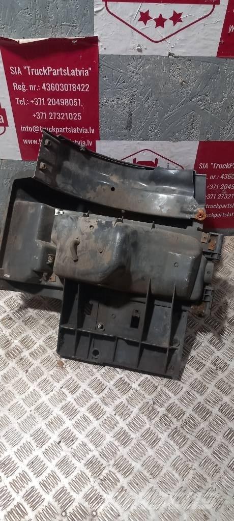 Scania 94 D.  1324599 Cabinas