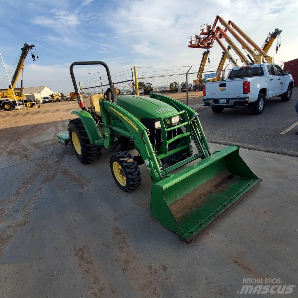 John Deere 3203 Tractores compactos