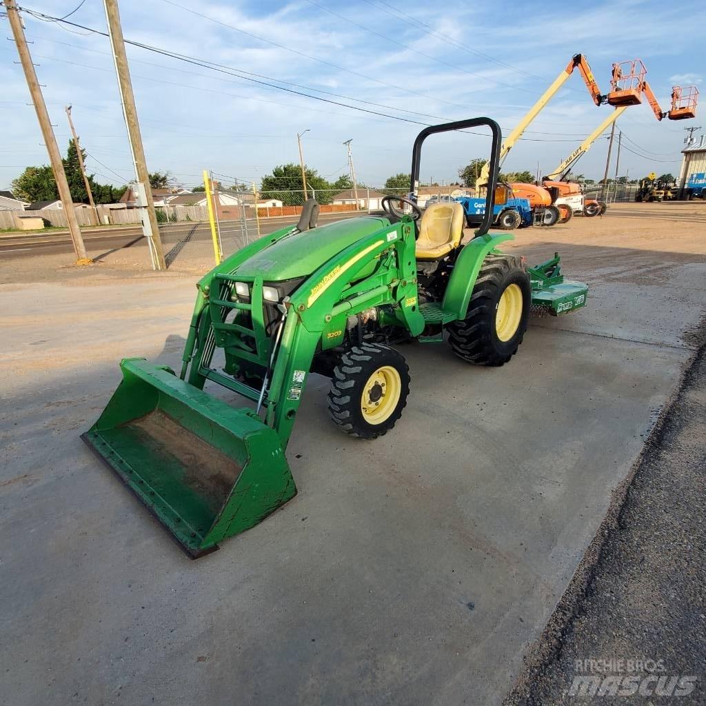 John Deere 3203 Tractores compactos