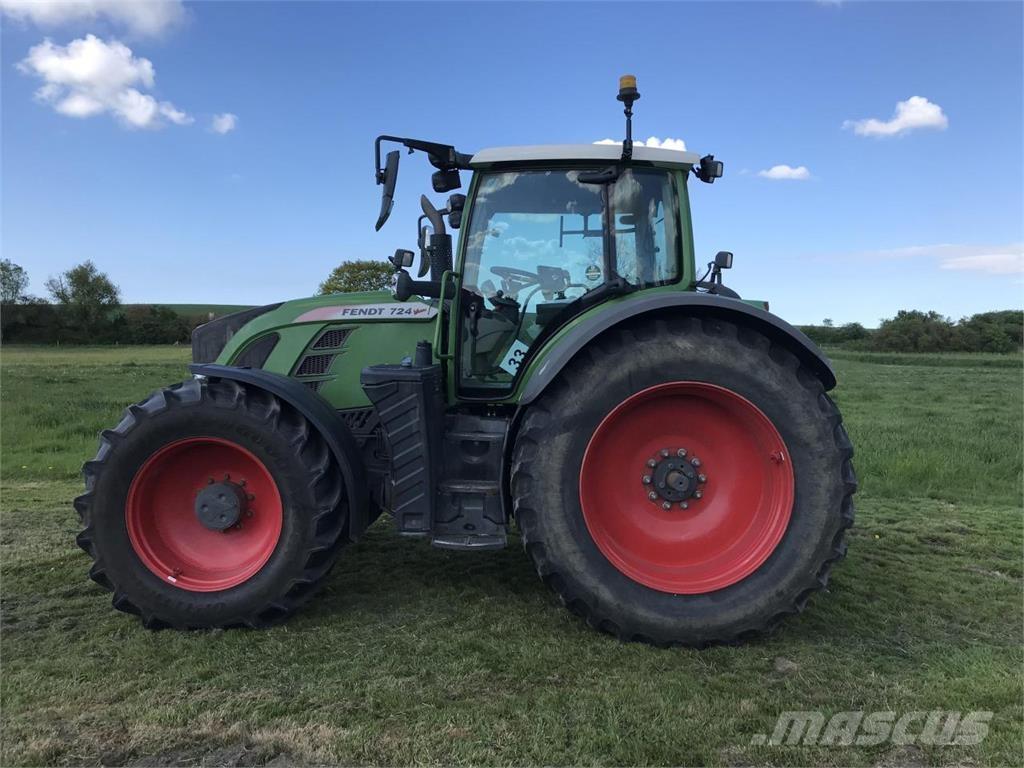Fendt 724 Vario Tractores