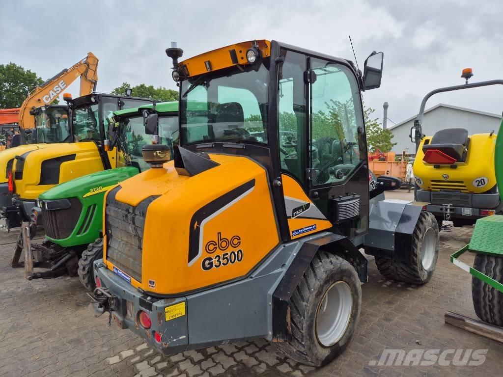 GiANT G3500 Minicargadoras