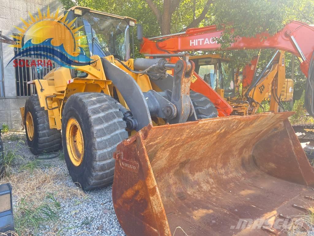 Volvo L 120 Cargadoras sobre ruedas