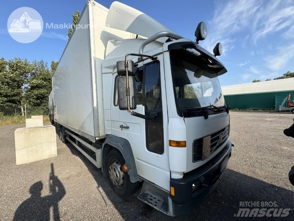 Volvo FL6 220 Camiones con caja de remolque