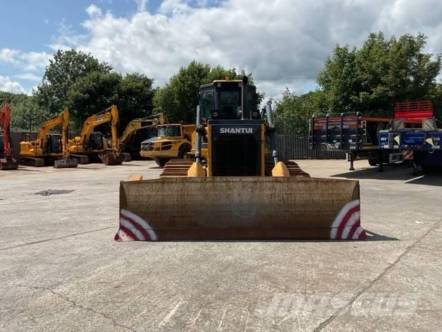 Shantui DH 17 Buldozer sobre oruga