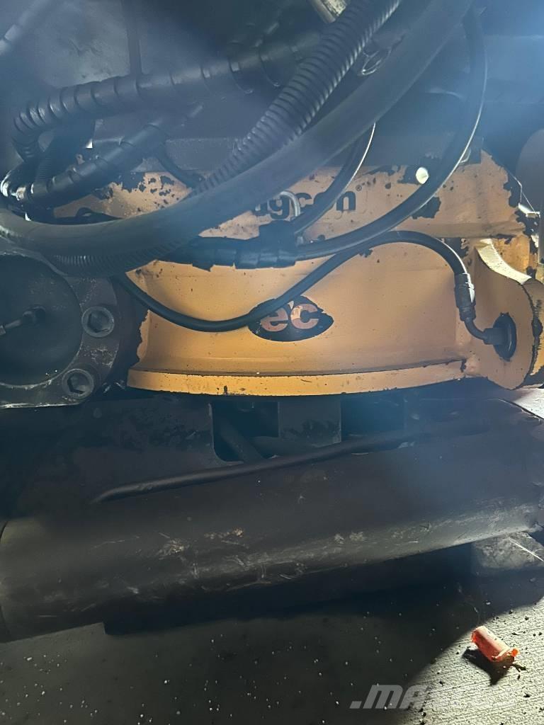 Engcon EC 214 Volteadoras